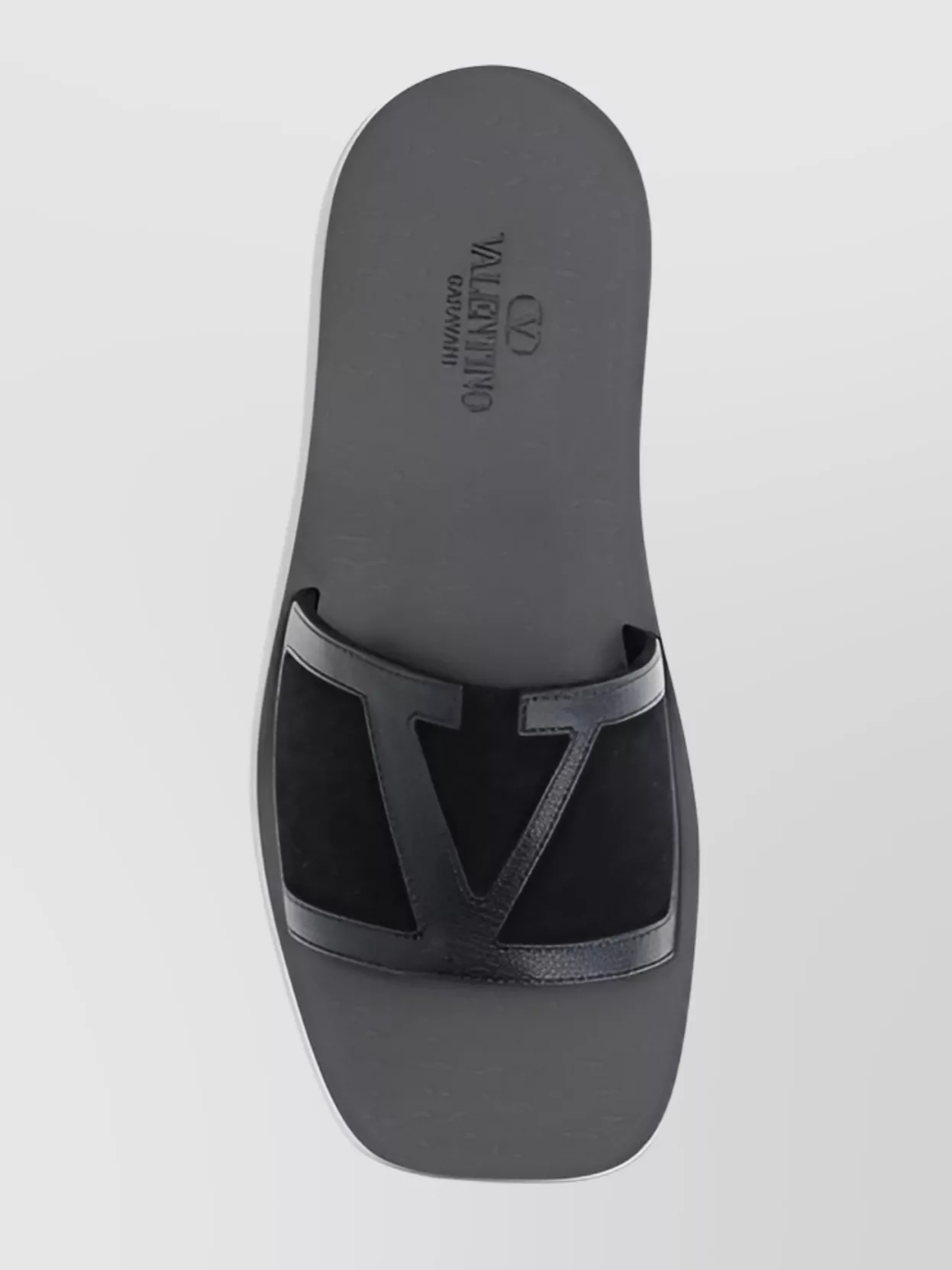 Valentino Garavani Superstar Leather Sandals For Modern Elegance