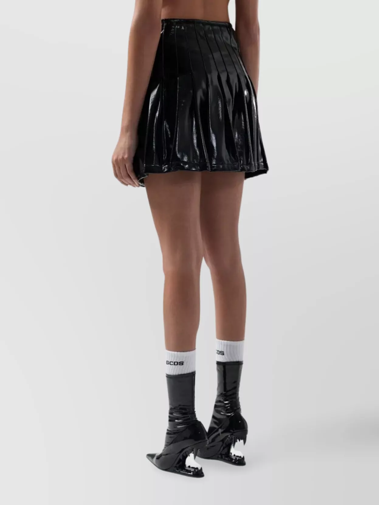 Gcds Mini Skirt With Buckle And Pleats In Black
