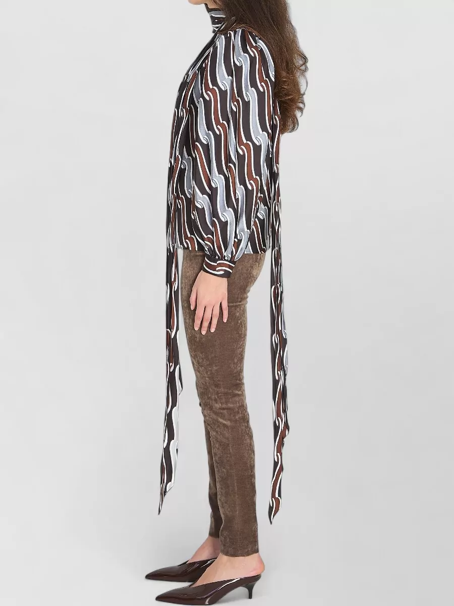 Gucci Silk Twill Shirt Ribbon Print Scarf