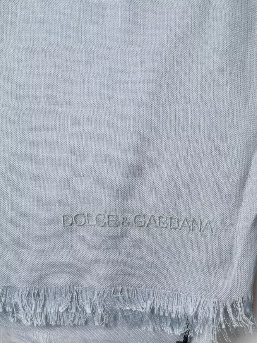 Dolce&Gabbana Cashmere Knitted Shawl