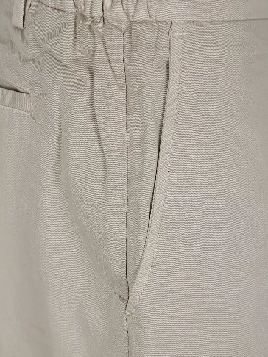 Eleventy Knee-Length Chino Shorts