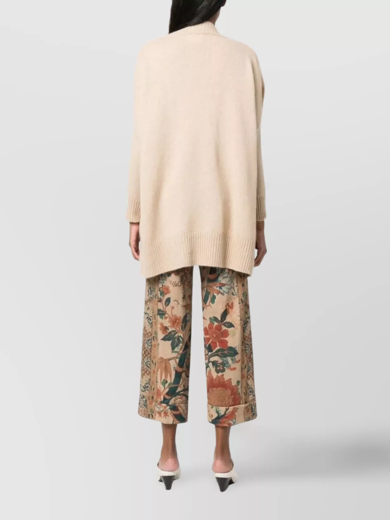 Kujten Longline Cardigan Front Pockets