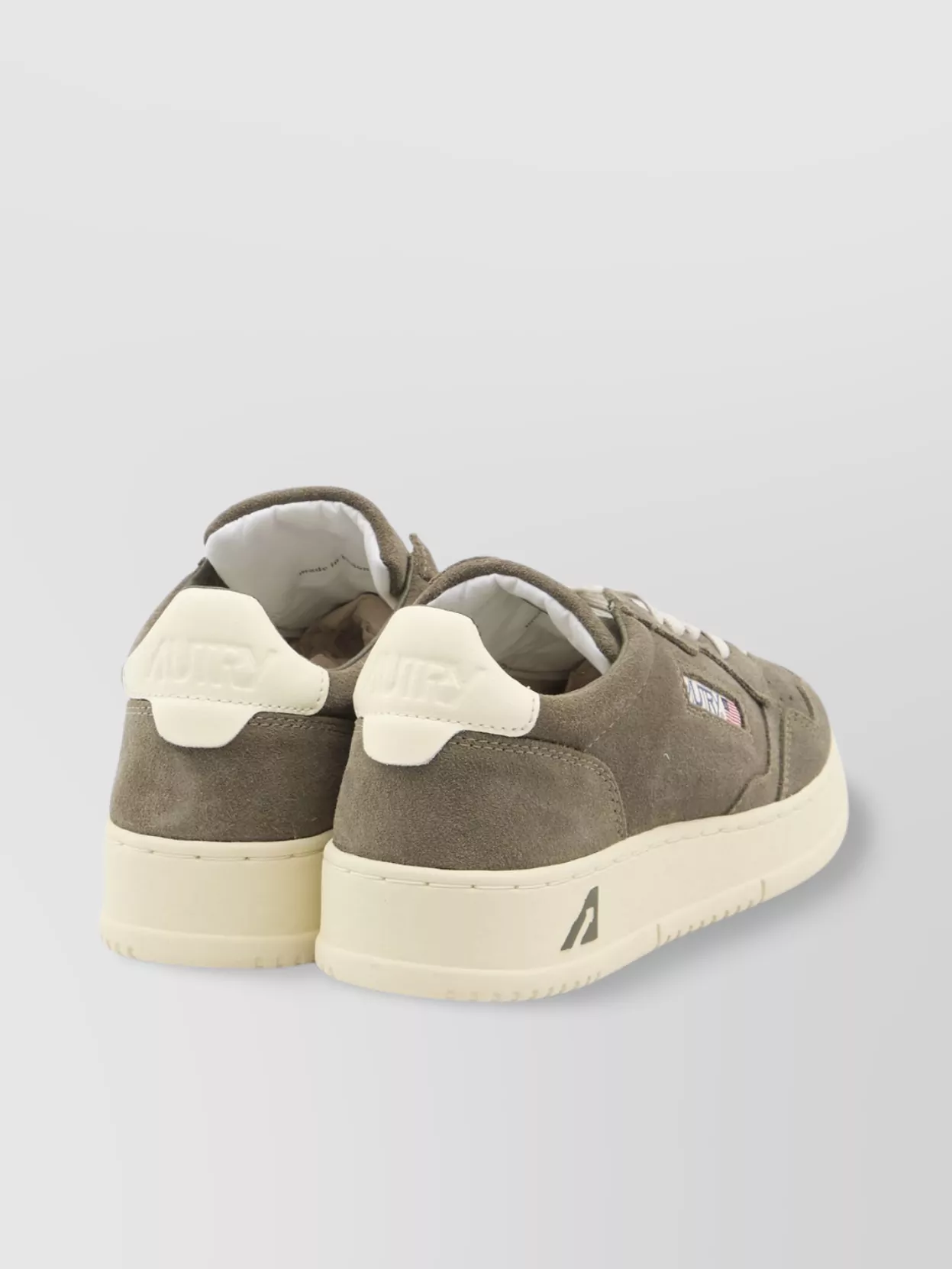 Autry Medalist Low Top Sneakers