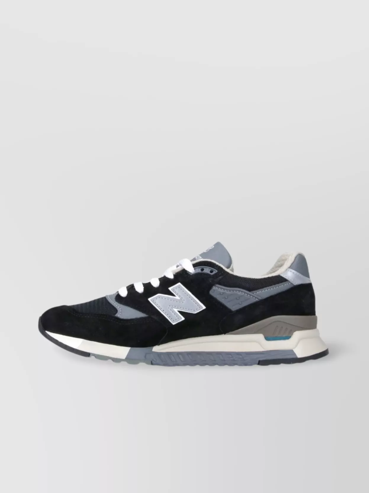 New Balance Low Top Sneakers With Mesh Panels And Suede Overlays