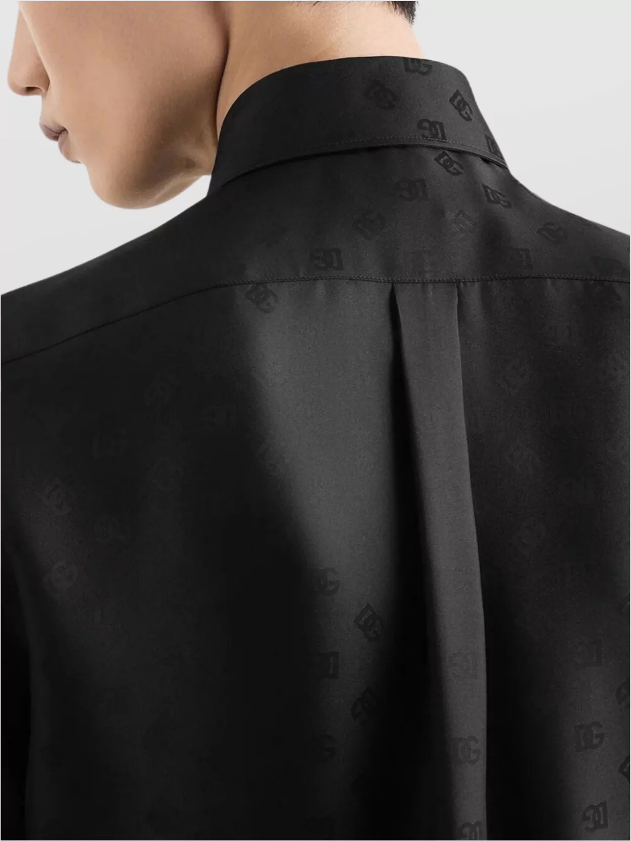 Dolce & Gabbana Pointed Collar Long Sleeves Subtle Pattern In Black
