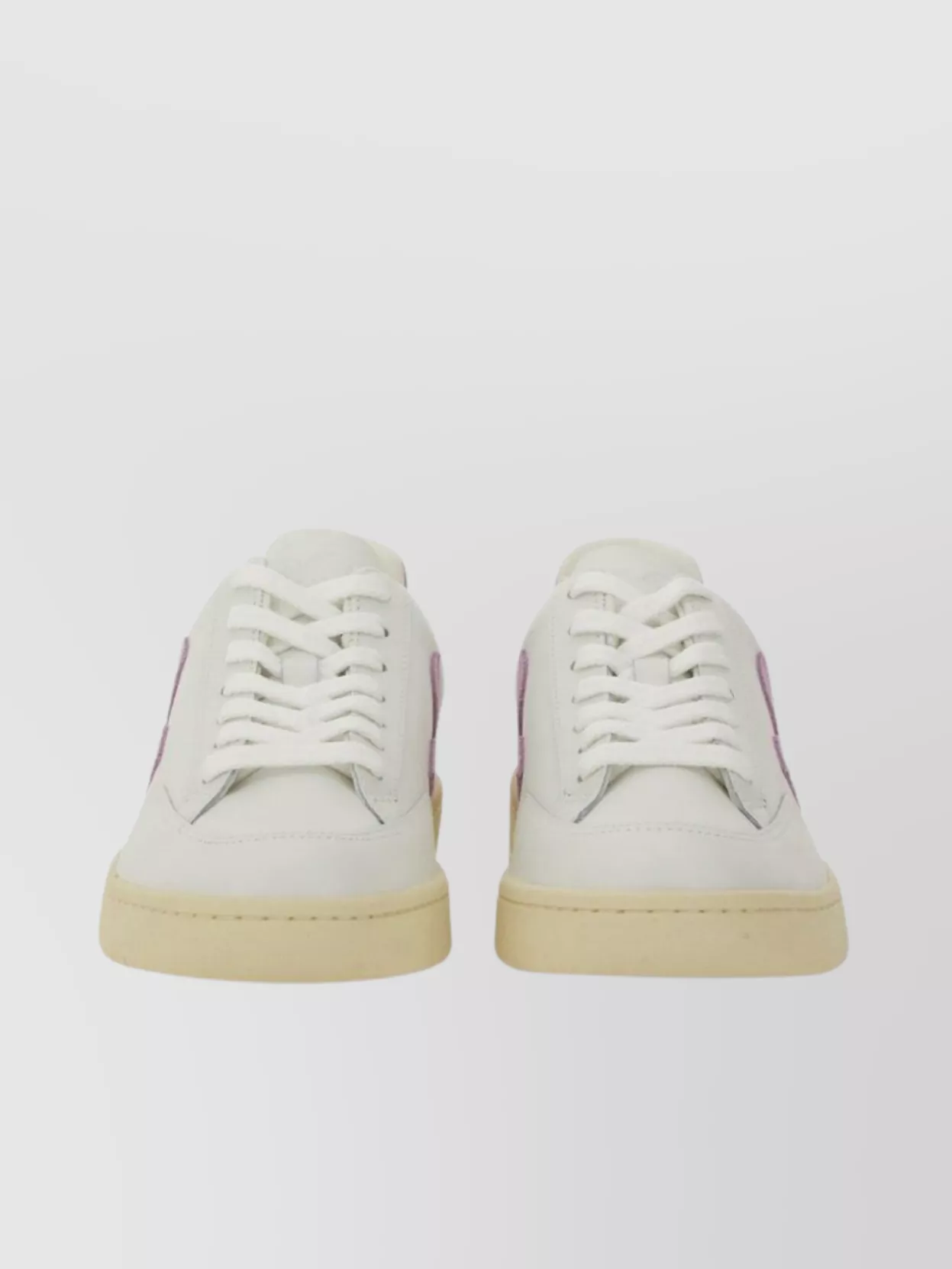 Veja "v-12" Sneakers With Contrast Heel Tab