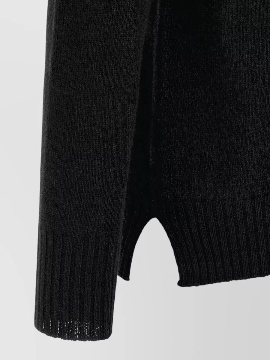 Ma'ry'ya Cashmere Wool Relaxed-Fit Ribbed Crew-Neck Jumper