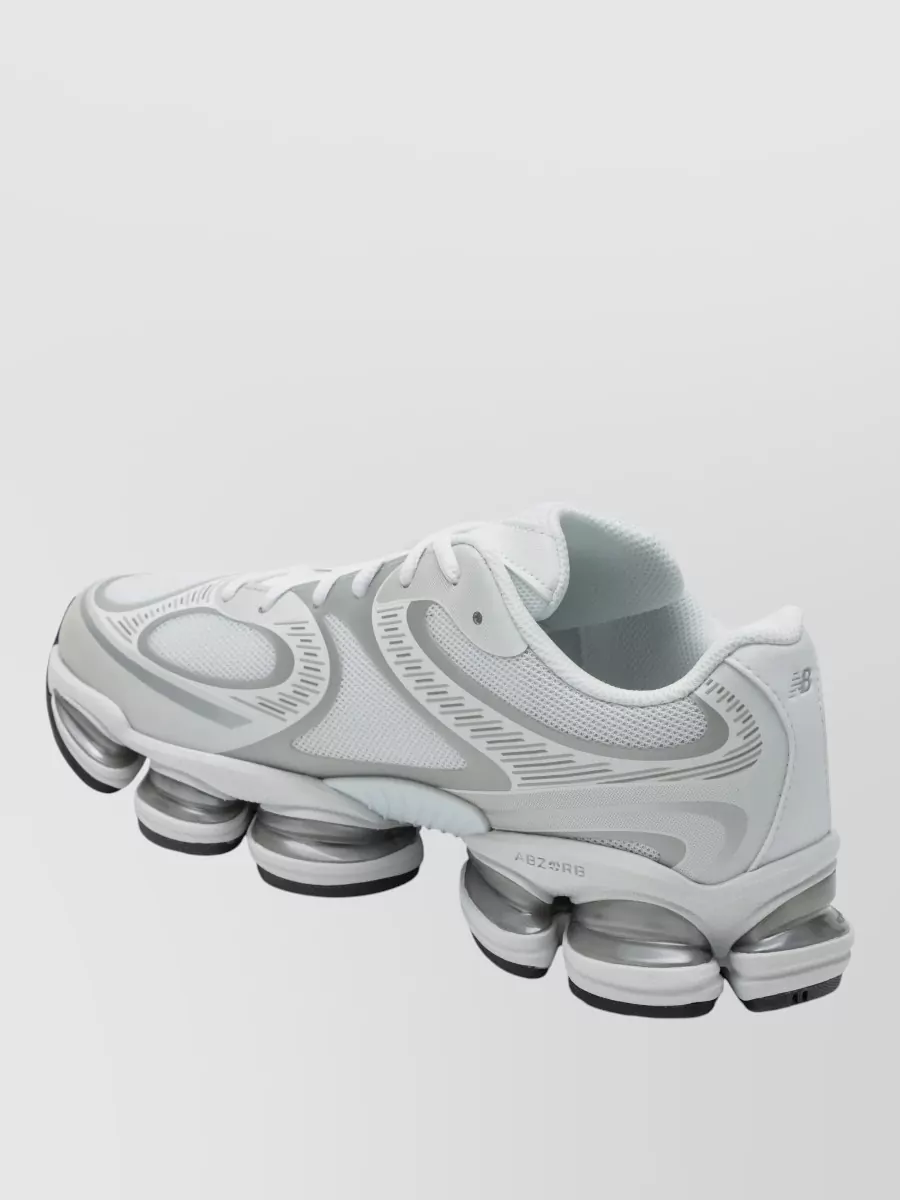 New Balance Low-Top Sneakers