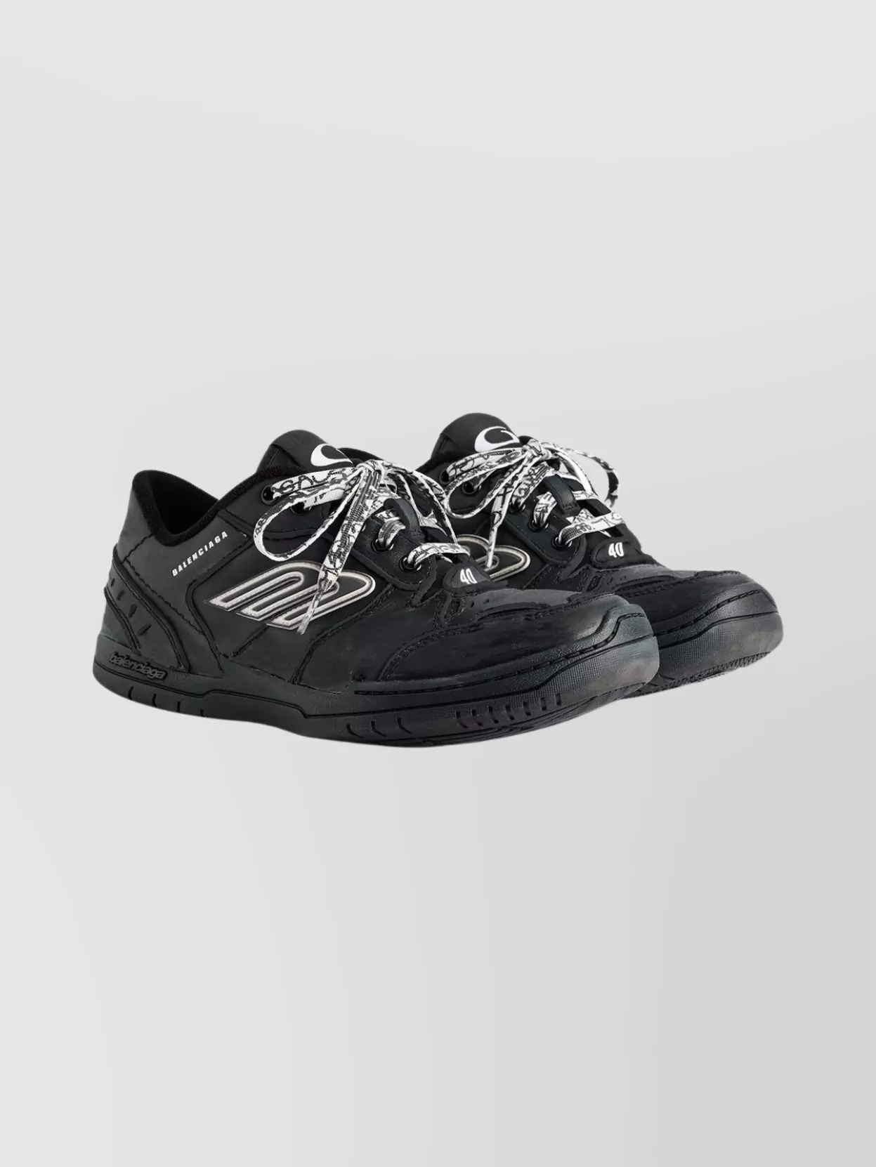 Balenciaga leather low-top sneakers