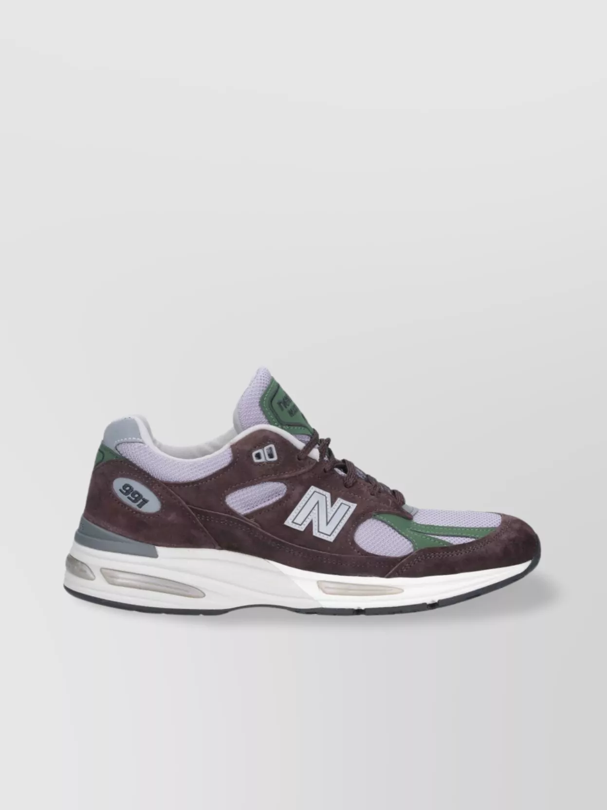 NEW BALANCE LOW TOP SNEAKERS WITH MESH PANELS AND SUEDE OVERLAYS