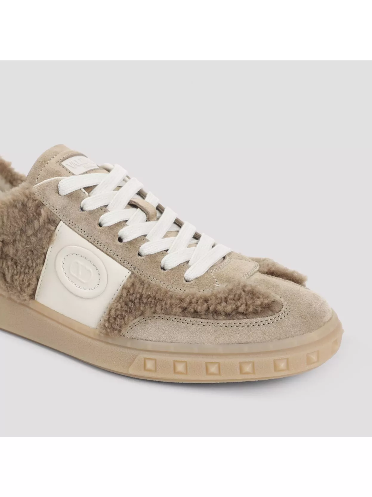 Valentino Garavani Urban Style Low-Top Sneakers Trim