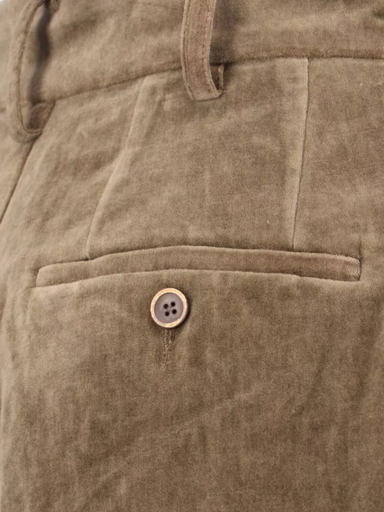 Uma Wang Trousers Straight-leg Button Detail In Brown