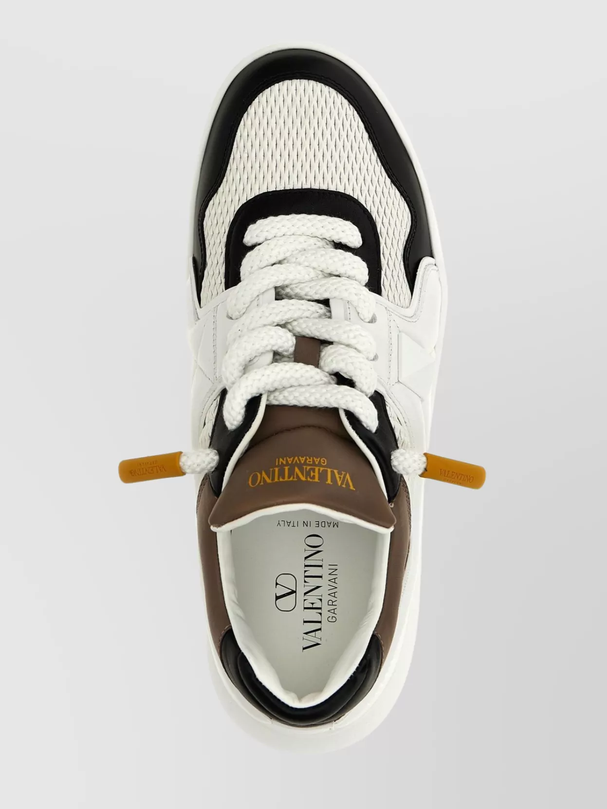 Valentino One Stud Xl Low-cut Casual Shoes