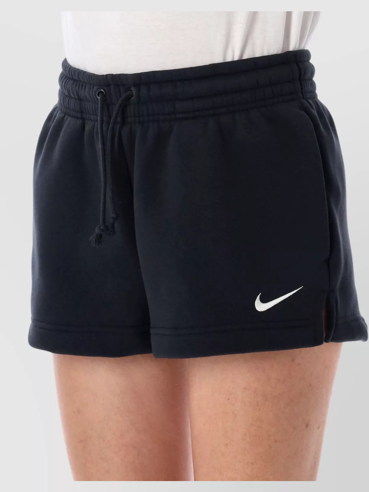 Nike Mid-Rise Fleece Shorts Side Pockets