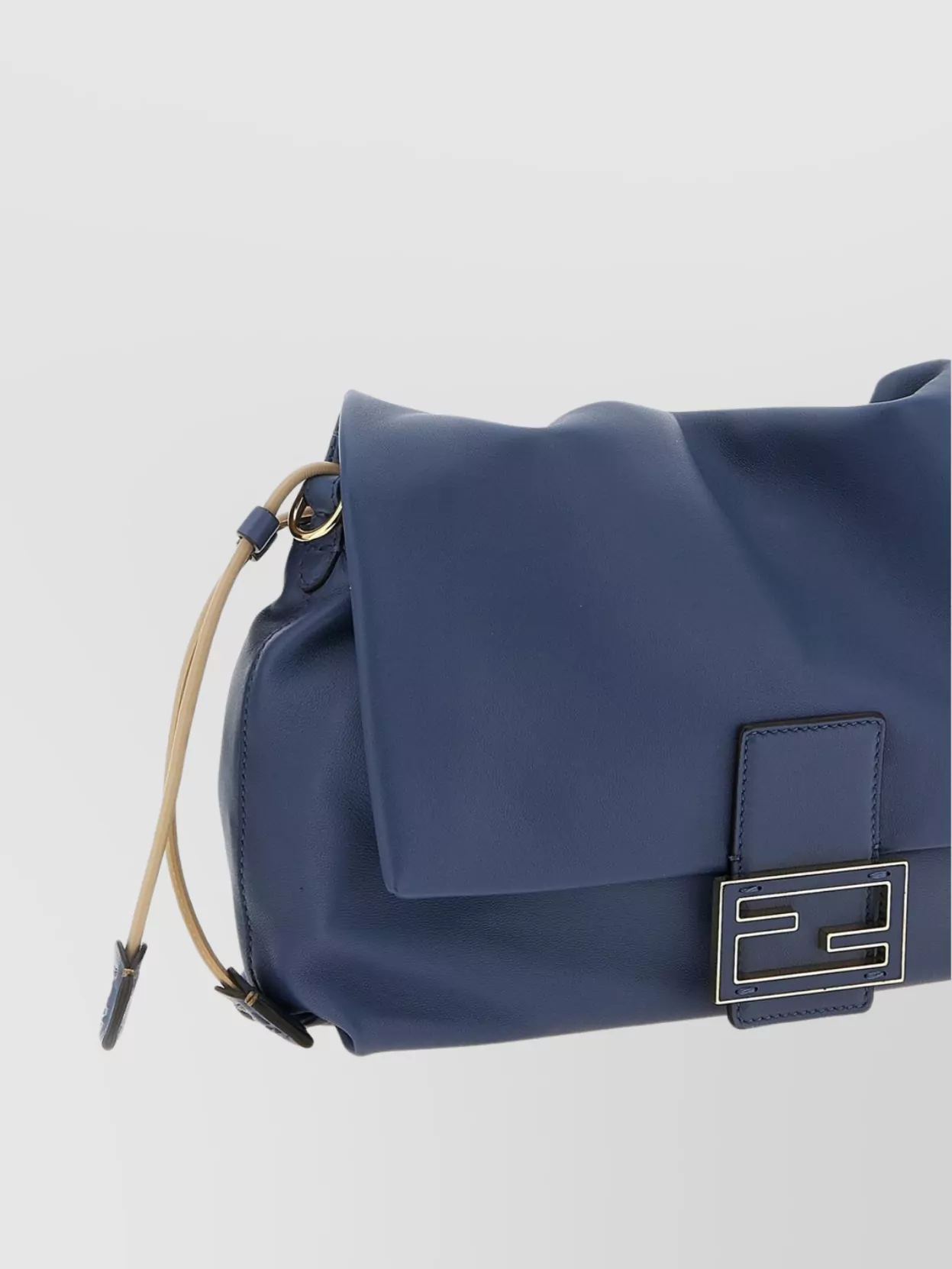 ショルダーバッグ・ポシェット Fendi 'Baguette' medium shoulder bag Fendi Medium baguette shoulder bag | The Fashion Square