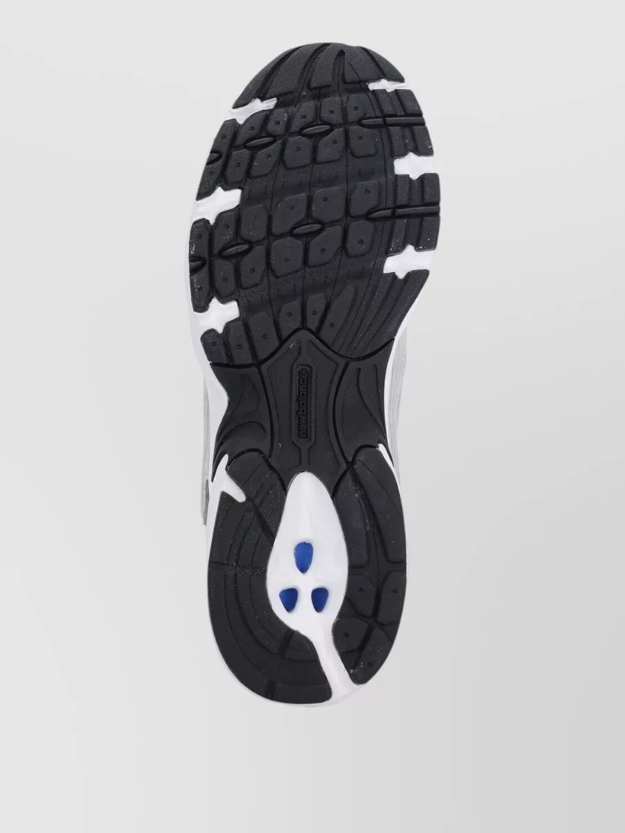 New Balance Low-Top Sneakers