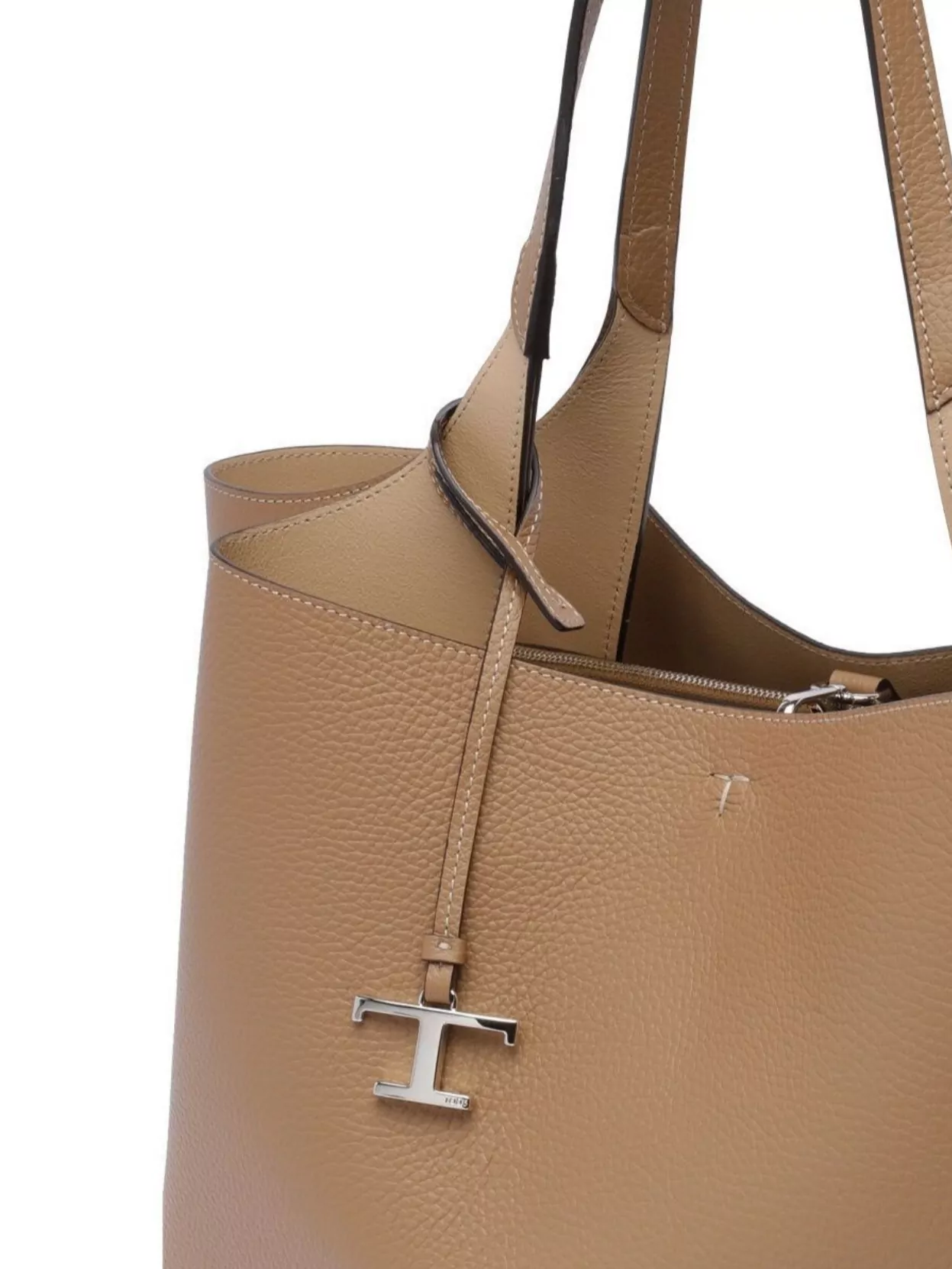Tod's Textured Leather Tote Bag Handles