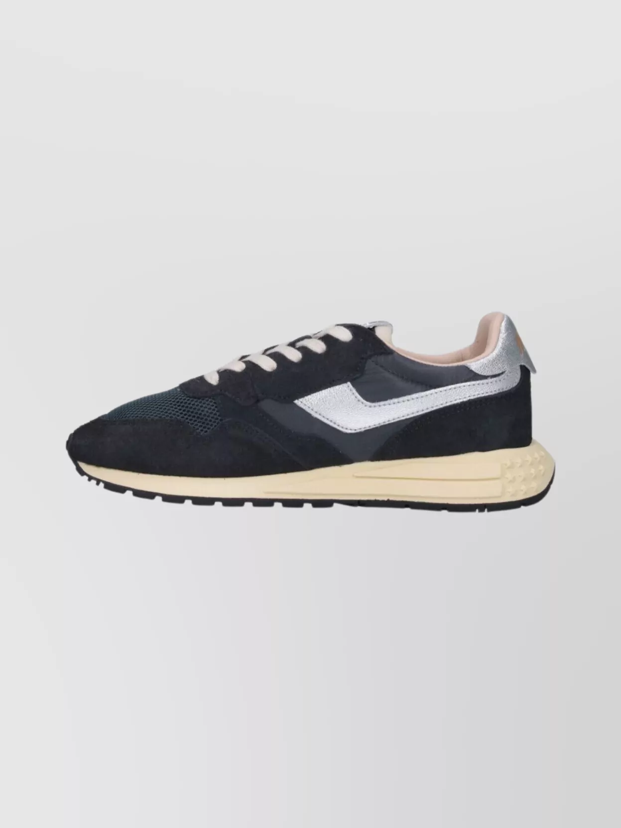 Autry Casual Sneakers With Contrast Sole And Mesh