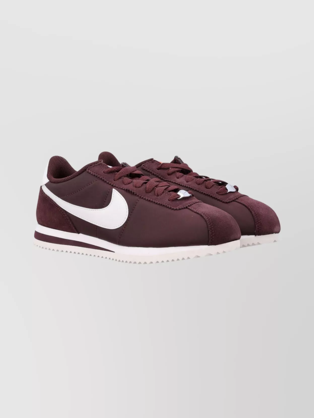 Nike Streetwear Sneakers With Re-Engineered Upper Design