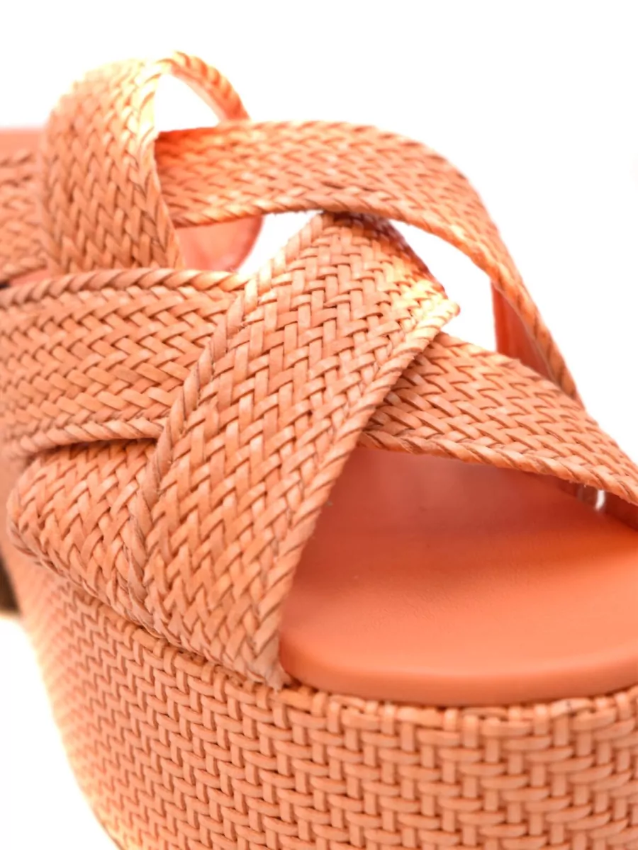 Themoiré Platform Sandals Cross Strap Woven Texture