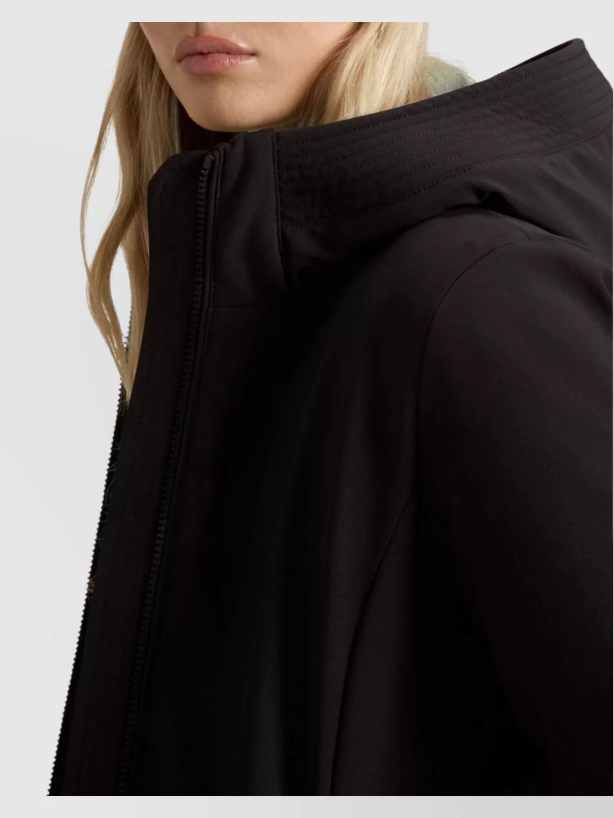 Woolrich Hooded Quilted Parka Side Pockets In Brown