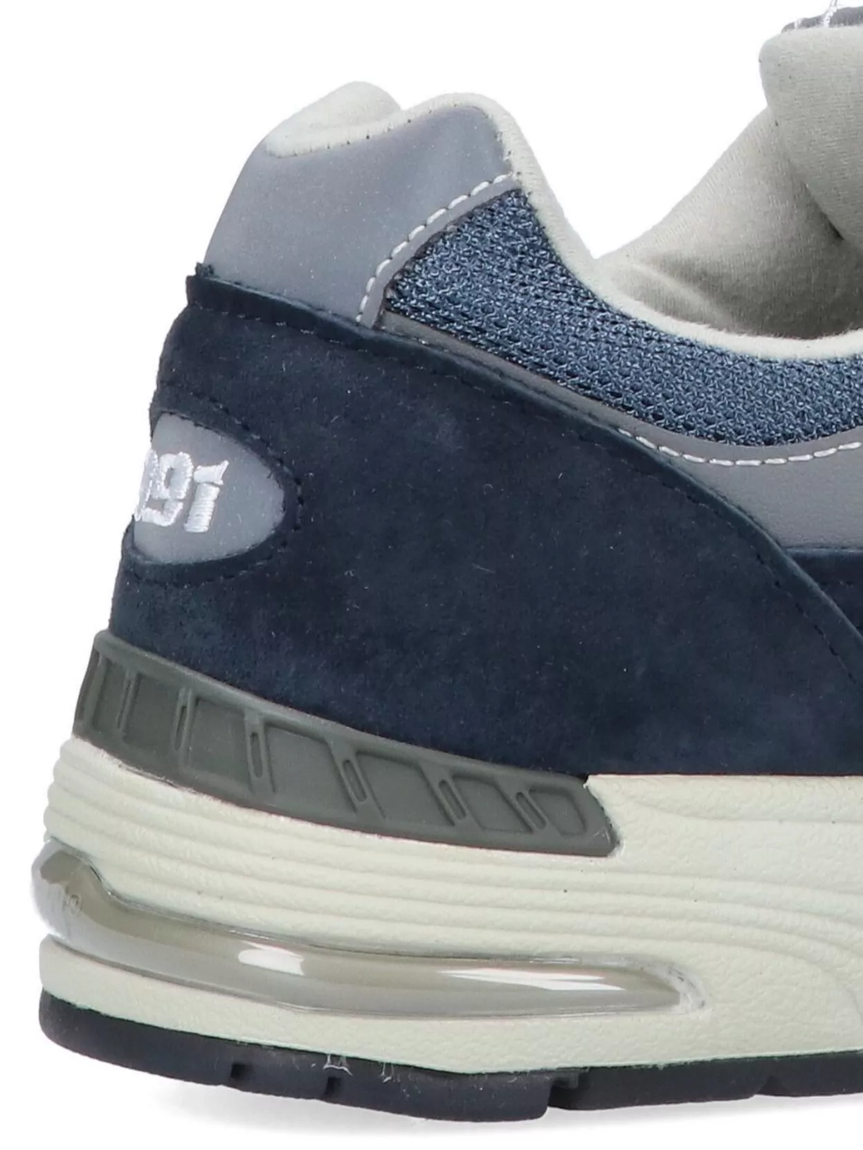 New Balance Low Top Sneakers Contrast Sole