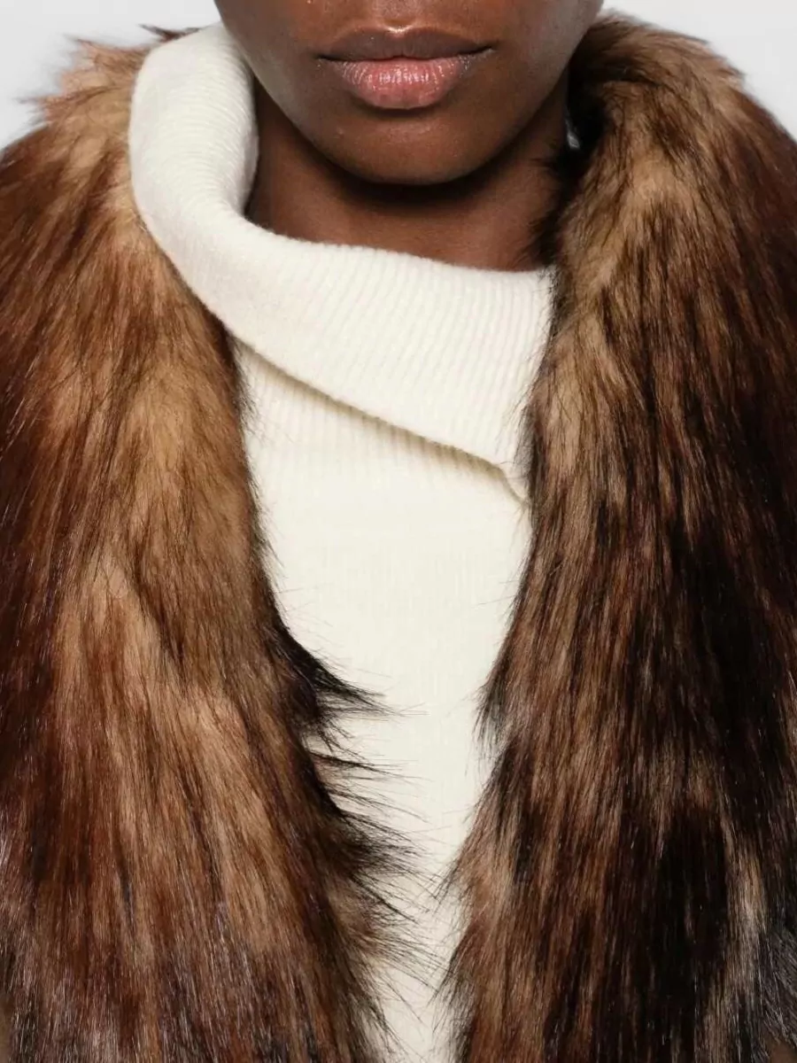 Mm6 Maison Margiela Faux Fur Collar Jacket