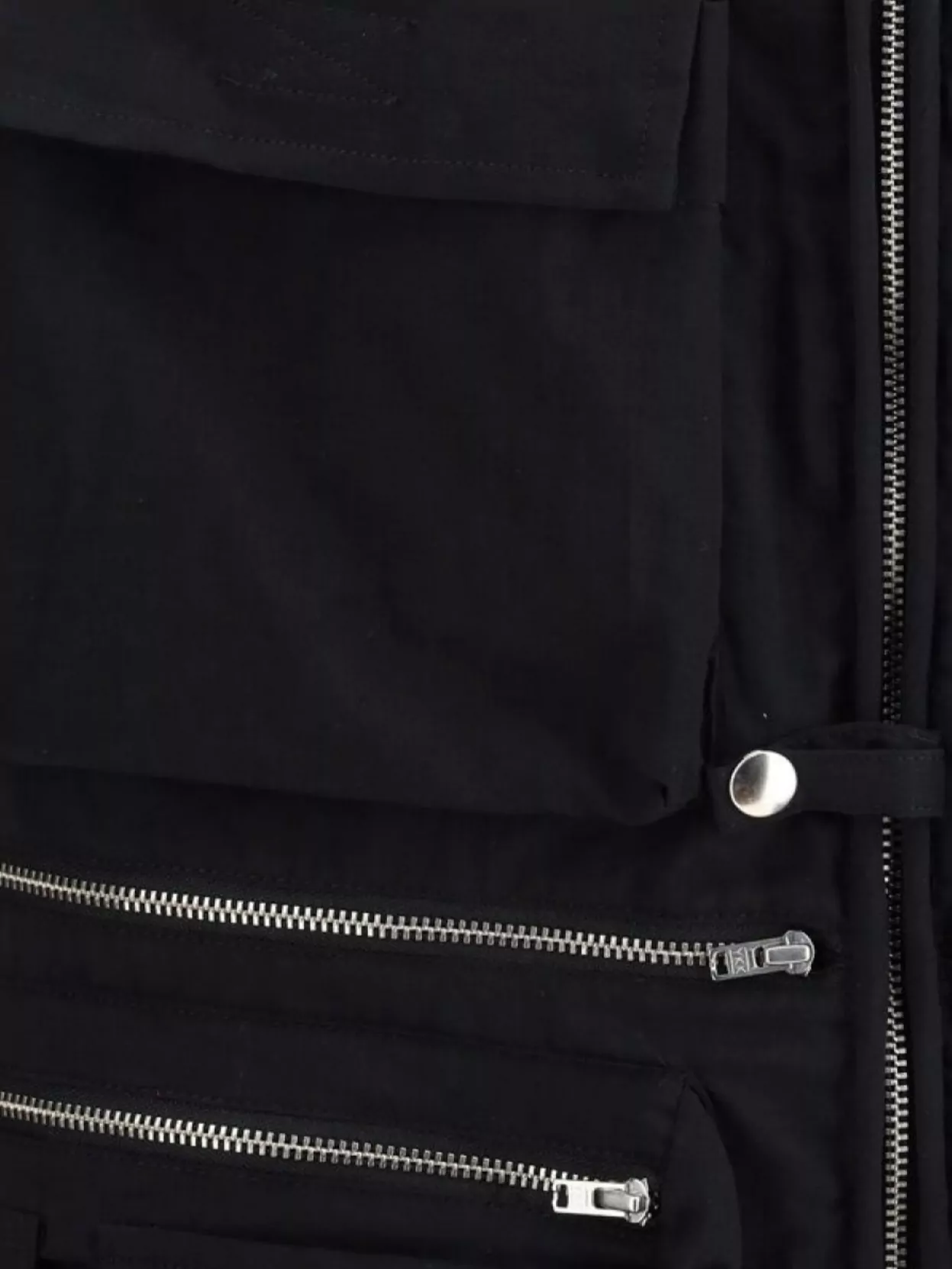 Magliano Modern Cargo Vest For Urban Look