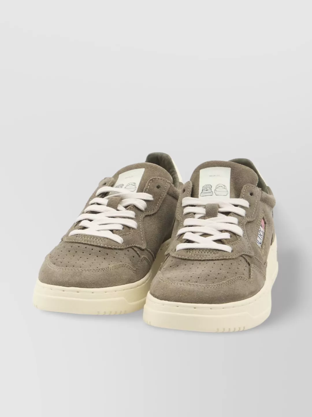 Autry Medalist Low Top Sneakers