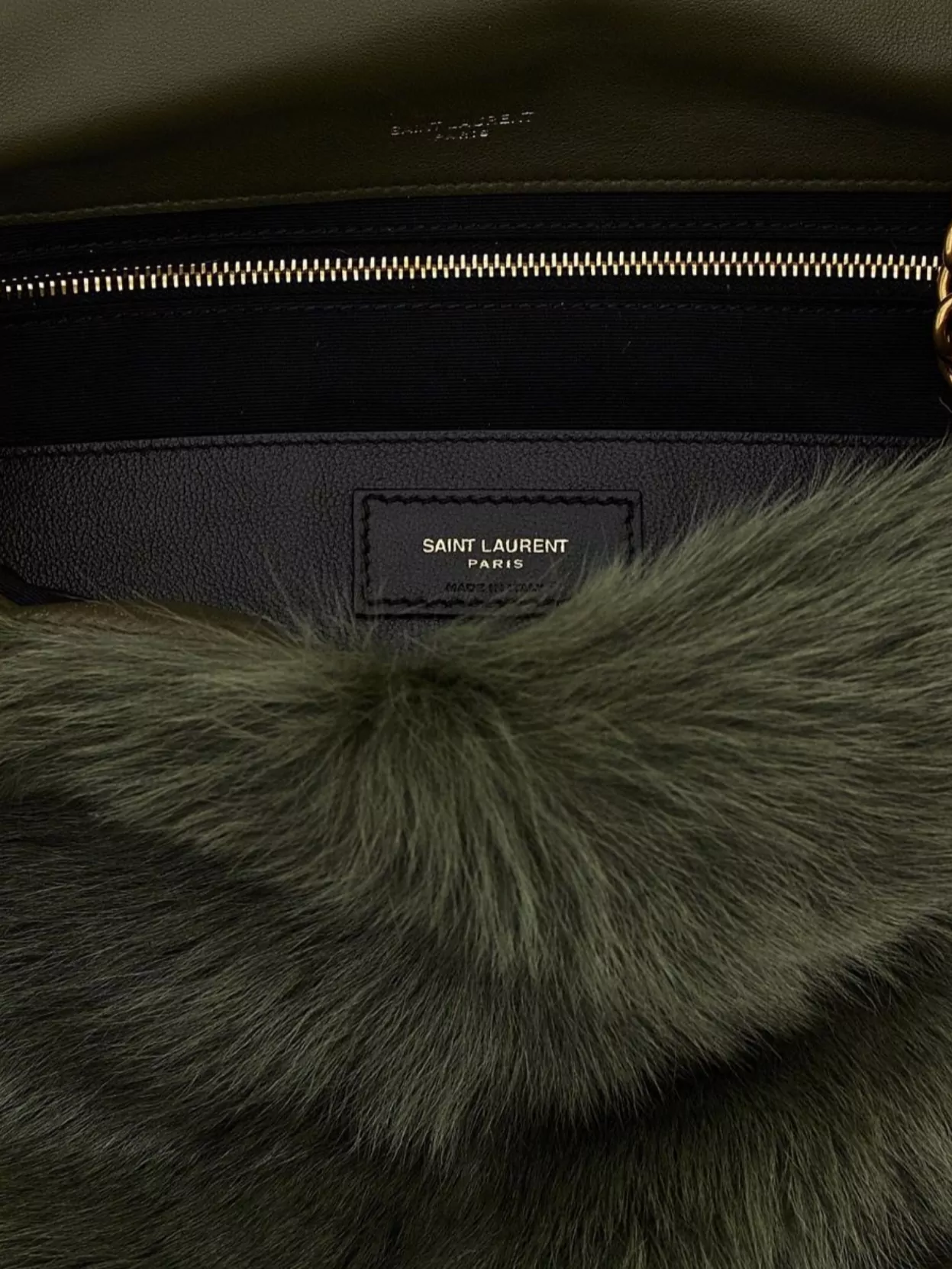 Saint Laurent Medium Shoulder Bag Featuring Chain Strap
