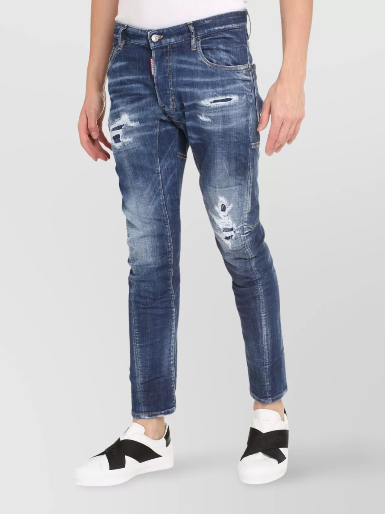 Dsquared2 Stylish Distressed Jeans With Contrast Stitching In Blue