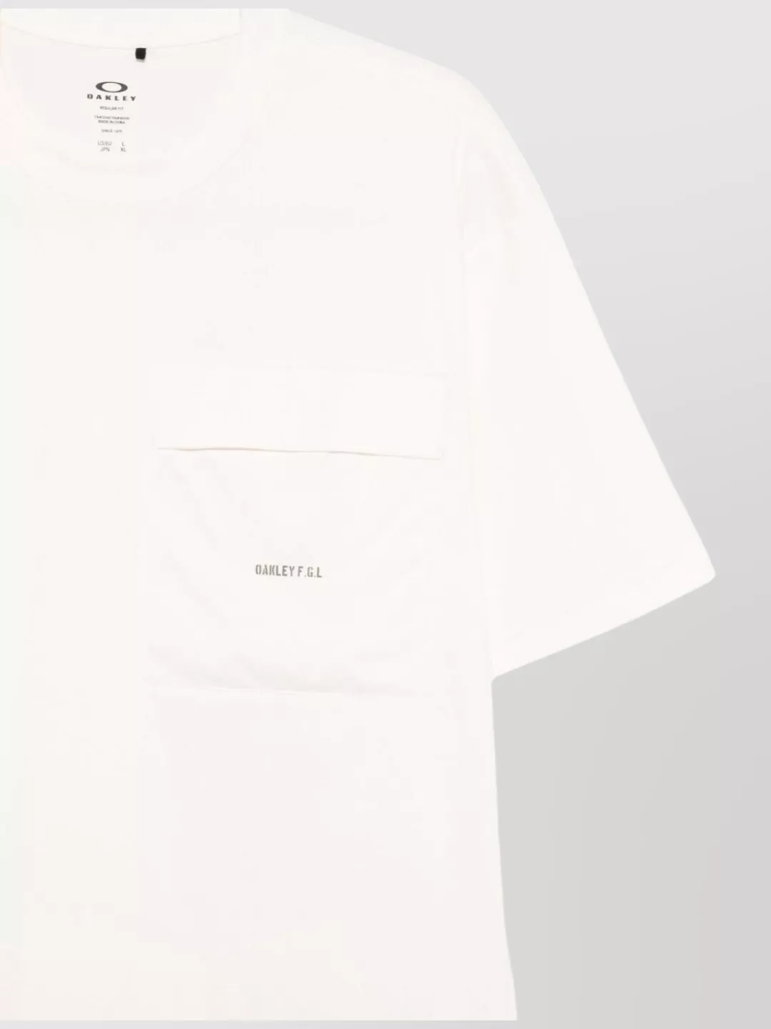 Oakley Crew Neck T-Shirt Chest Pocket Design