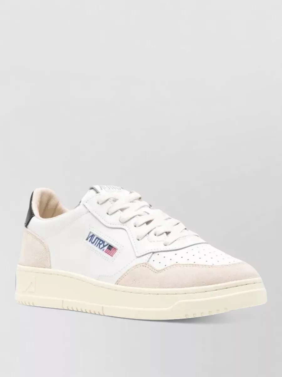 Autry leather medalist low-top sneakers