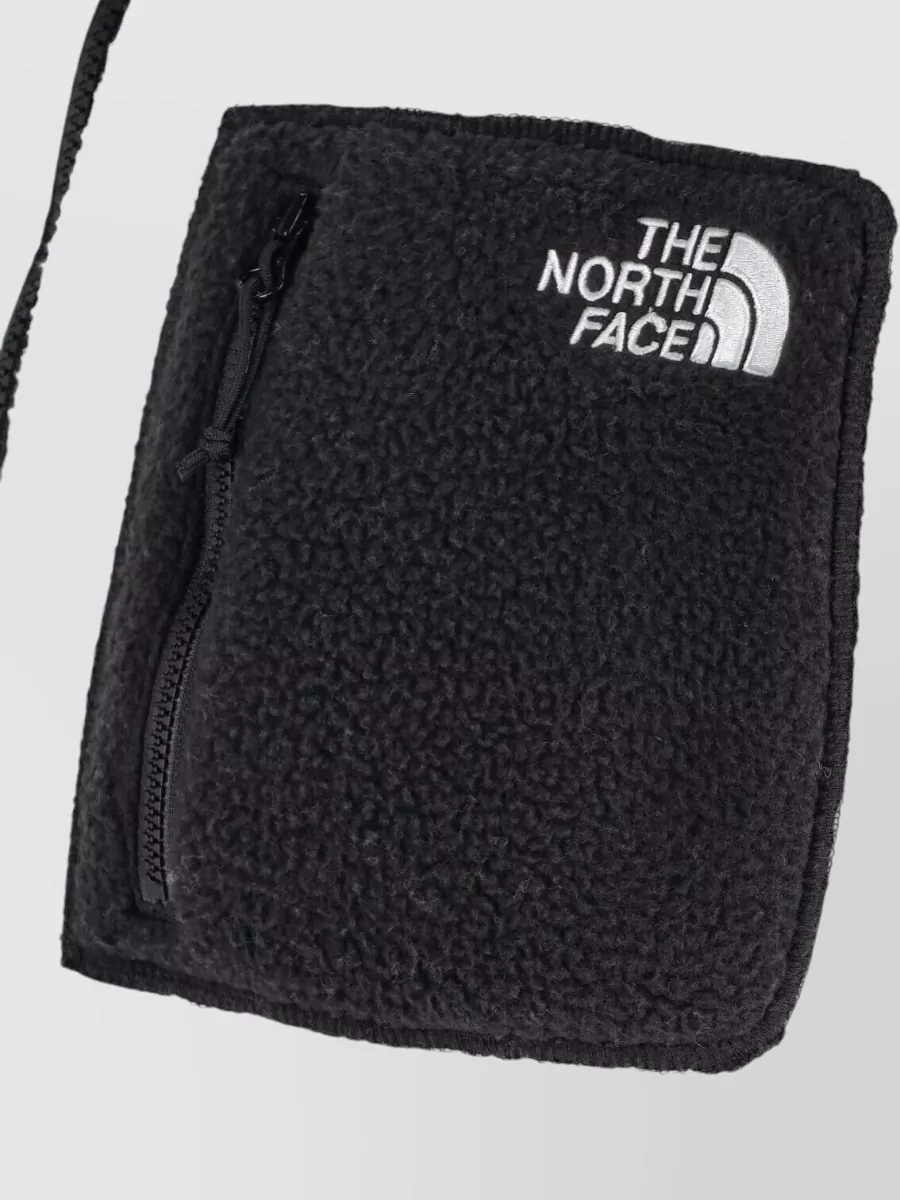 The North Face Versatile Jacket Featuring Functional Pockets