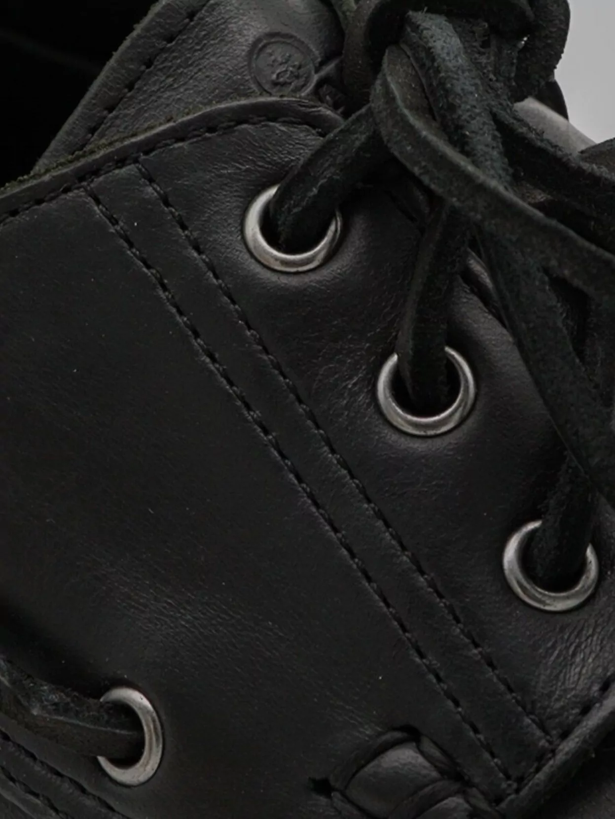 Sebago Brogues With Stitched Detailing And Rubber Sole