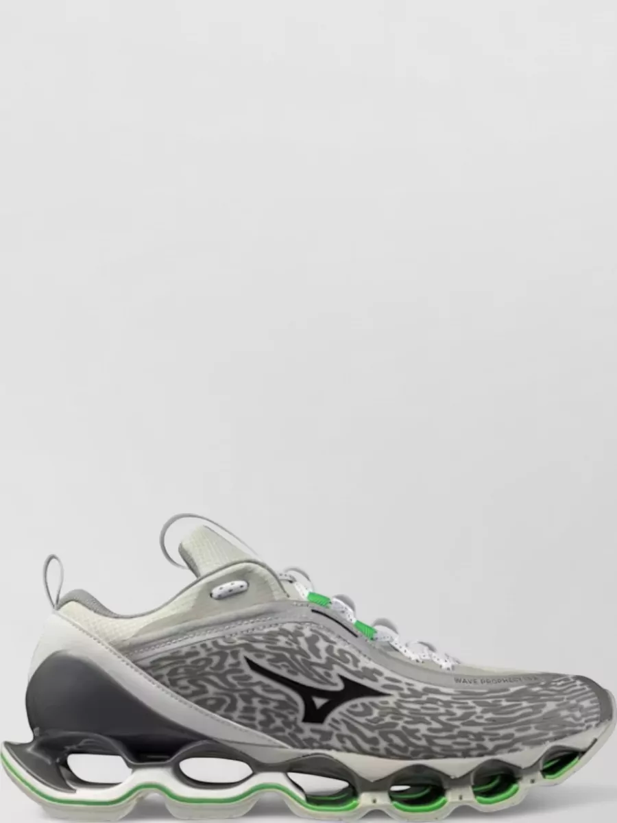 Mizuno Wave Prophecy 13.2 Low-Top Sneakers
