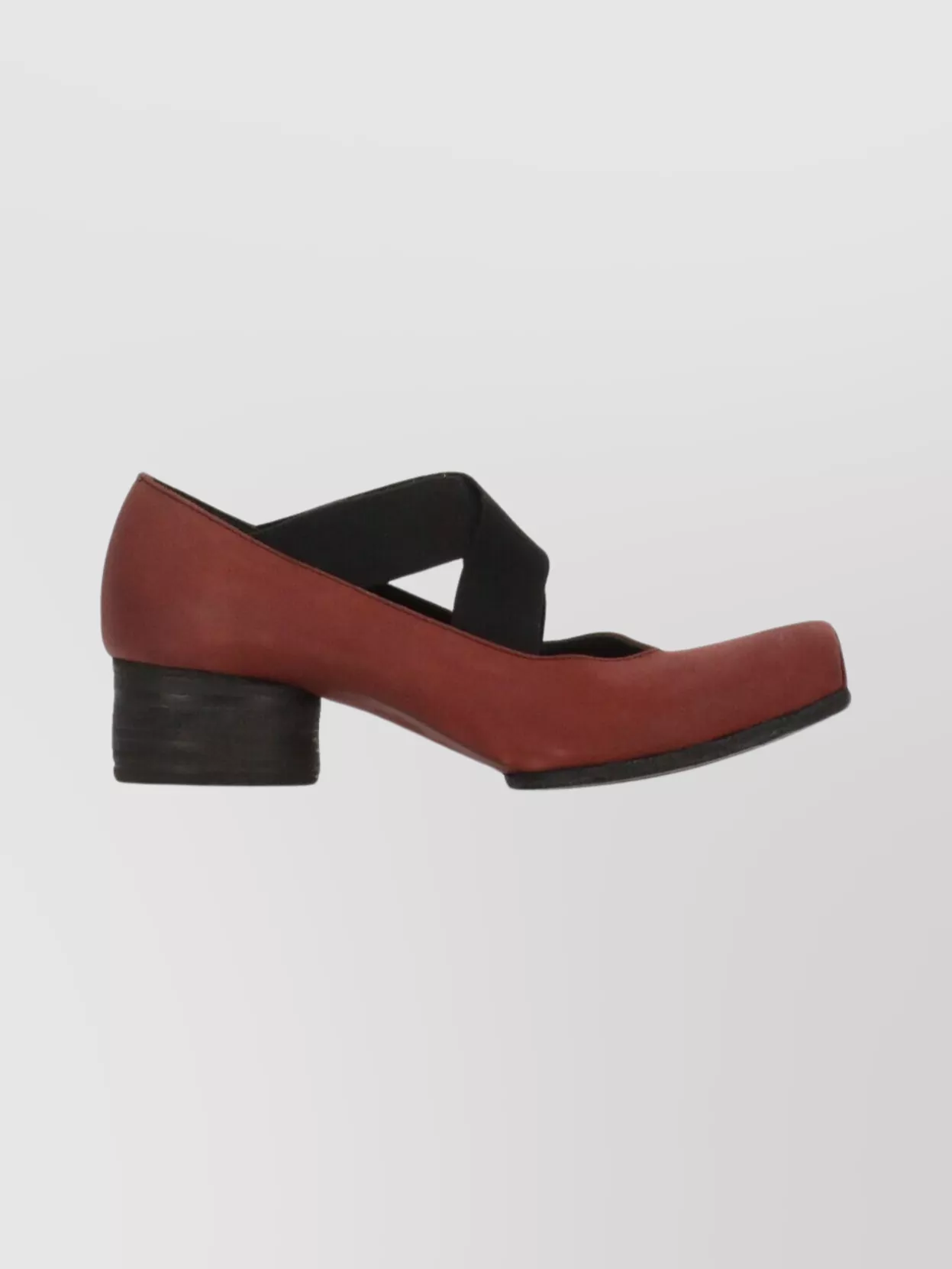 Uma Wang Block Heel Round Toe Pumps
