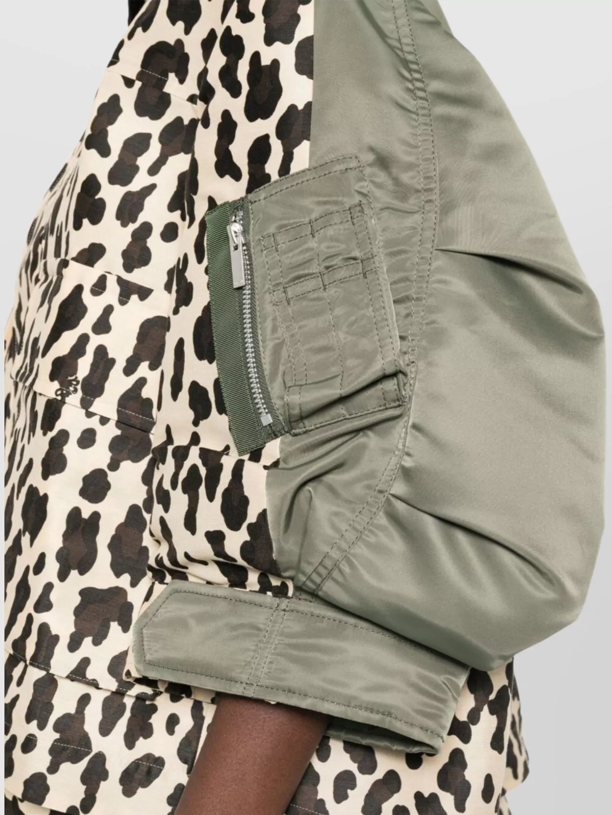 Sacai Short Jackets With Collared Neck And Animal Print