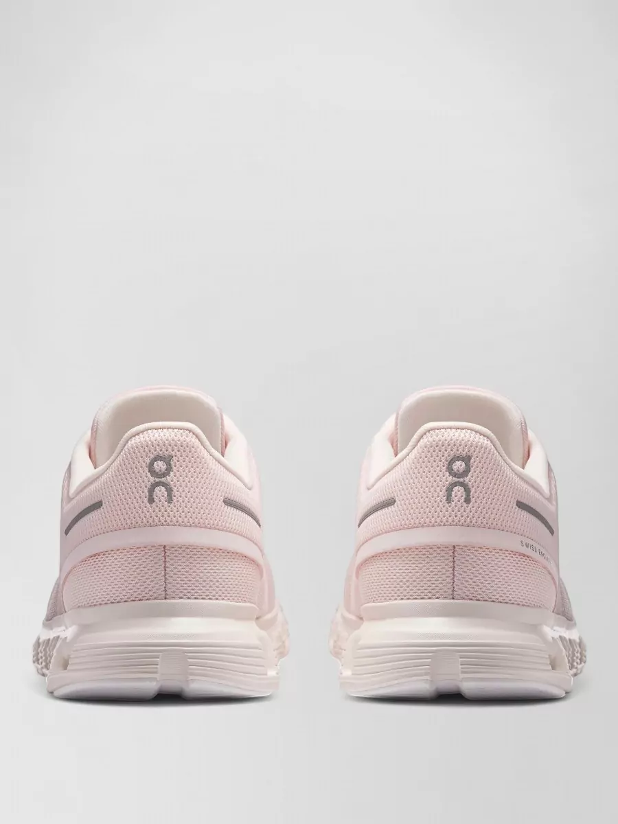 On Running Cloud 6 Low-Top Sneakers