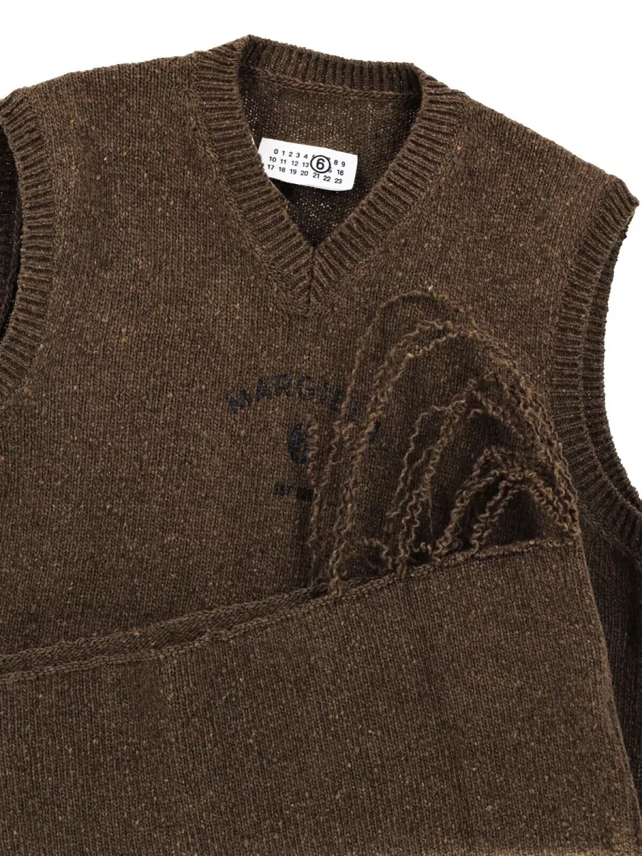 Mm6 Maison Margiela Logo Print Wool Blend V-Neck Sleeveless Jumper
