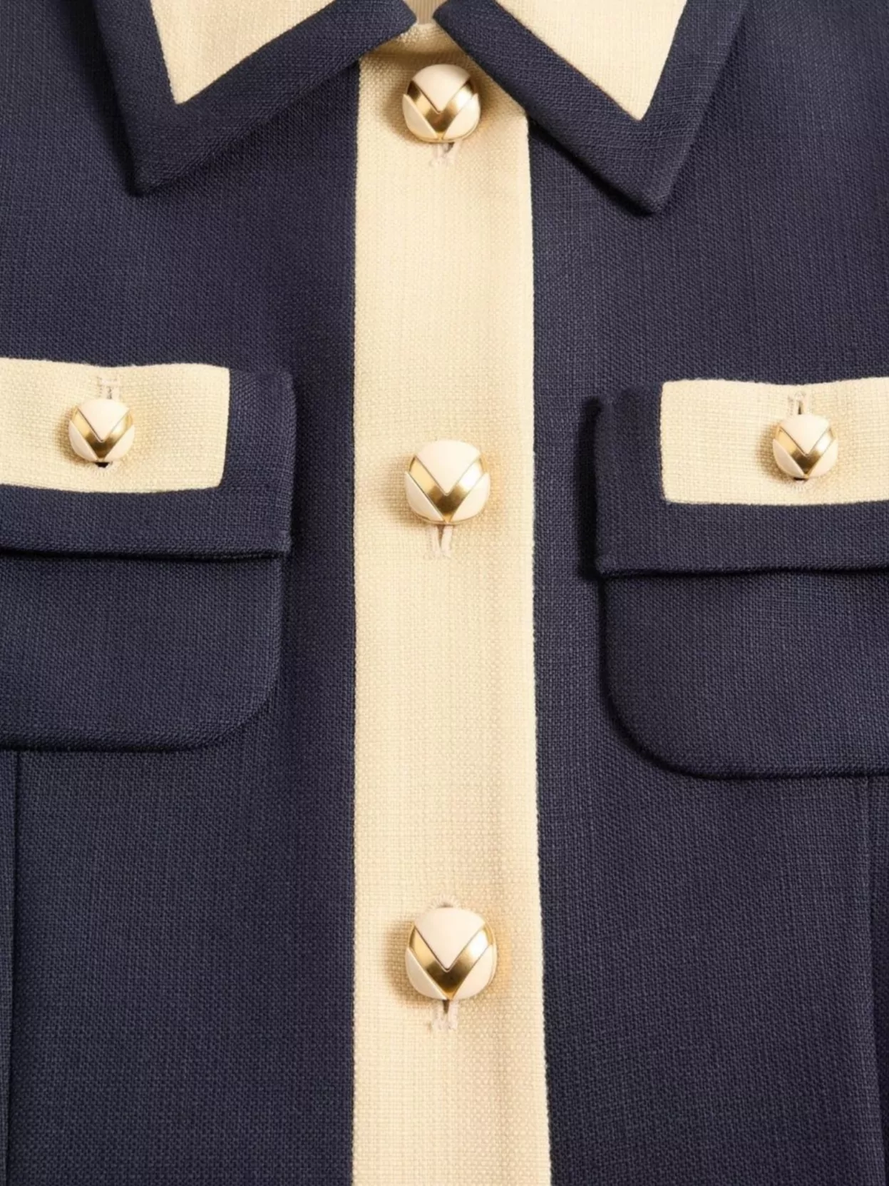 Valentino Garavani Collared Single-Breasted Coat Jacket With Belted Waist