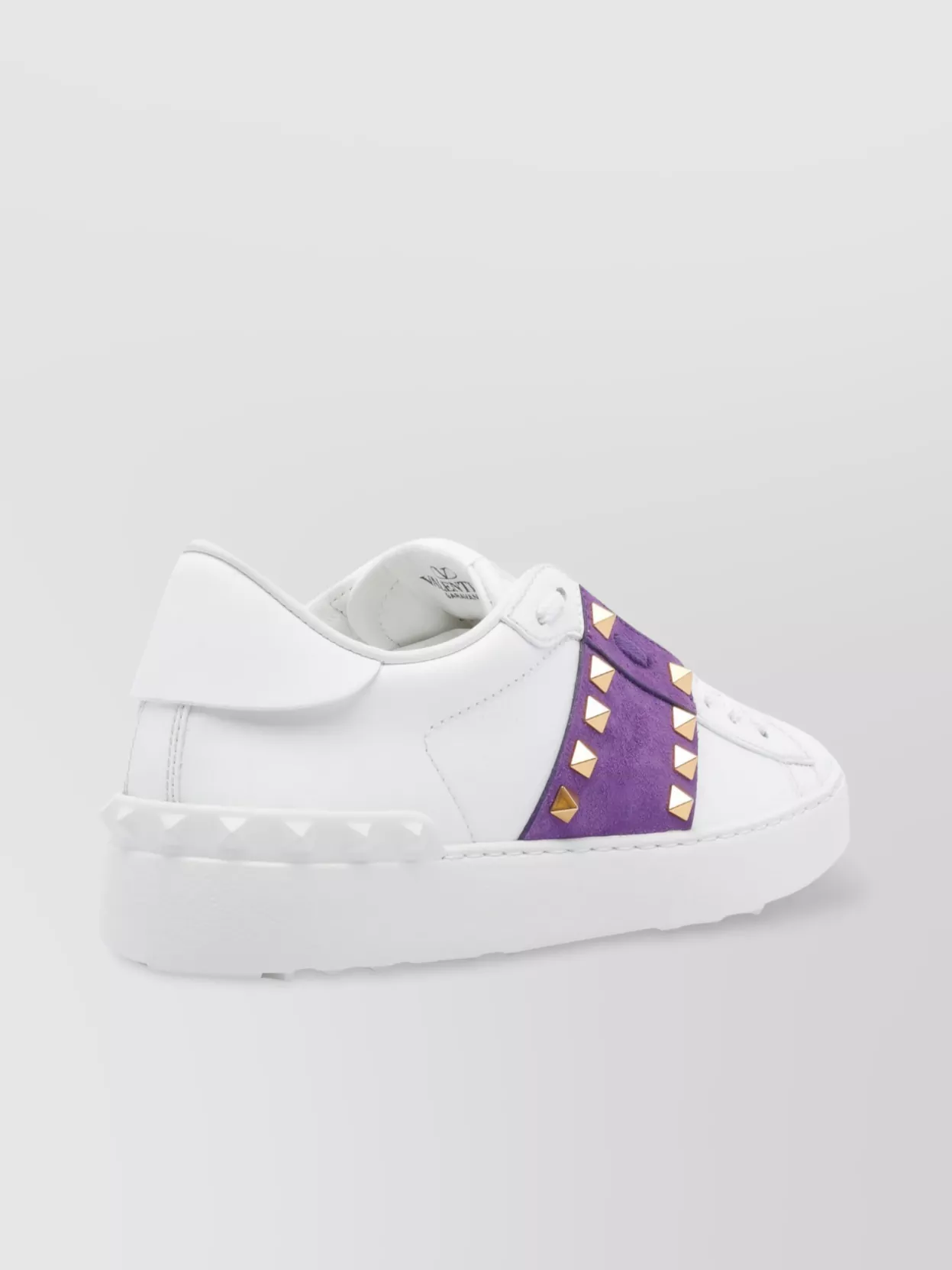 Valentino Garavani Round Toe Leather Sneakers Studded