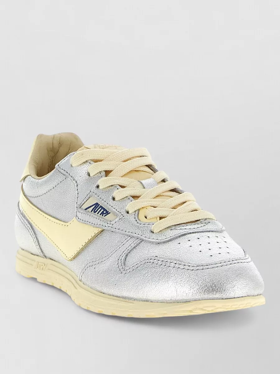 Autry leather low-top sneakers