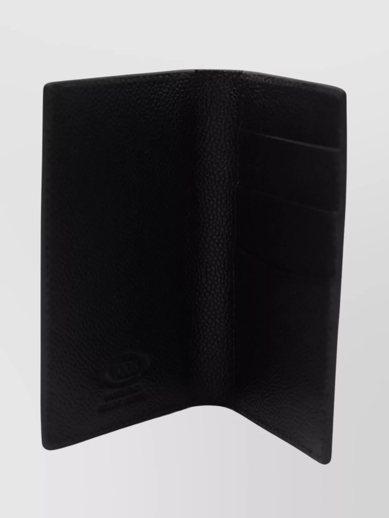 Tod's Textured Finish Wallets For A Sophisticated Look