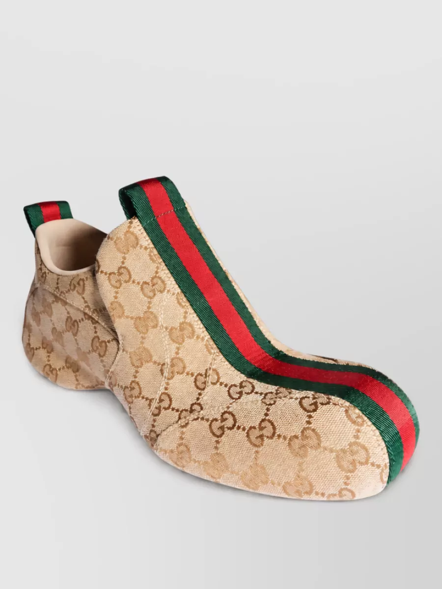 Gucci Logo-print loafers