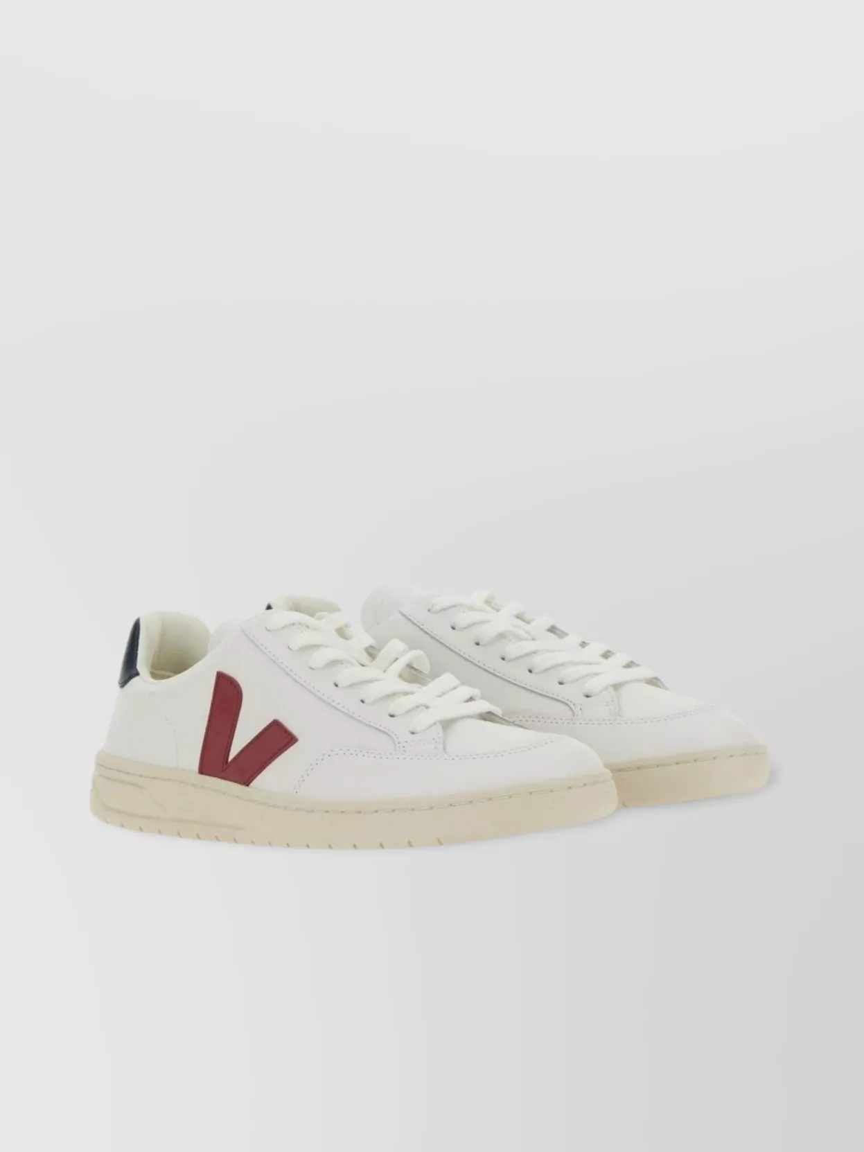 Veja V-12 Sneakers Rubber Sole