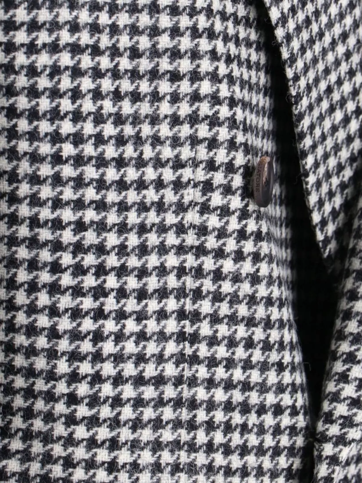 Tagliatore Double-breasted Houndstooth Blazer Button Detailing In Blue