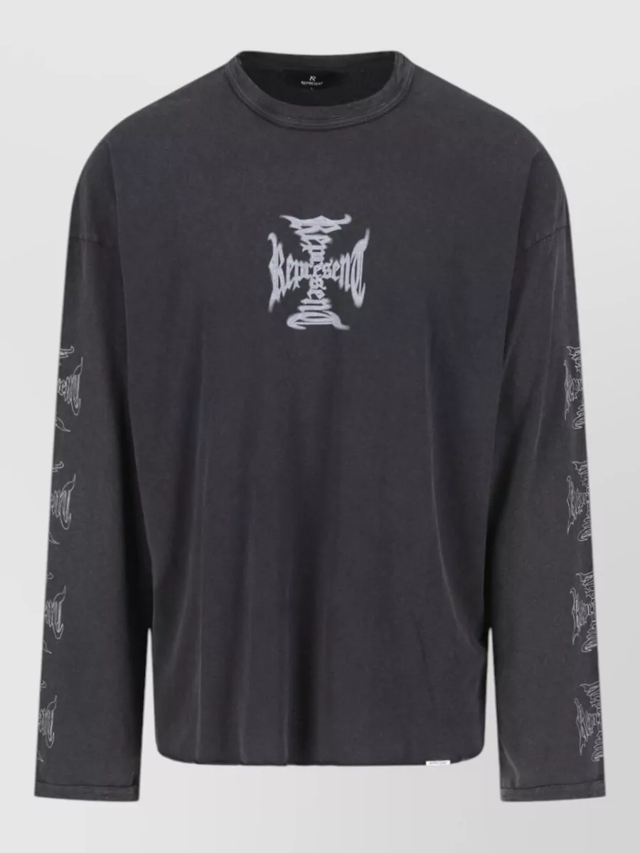 Represent short-sleeve shirt
