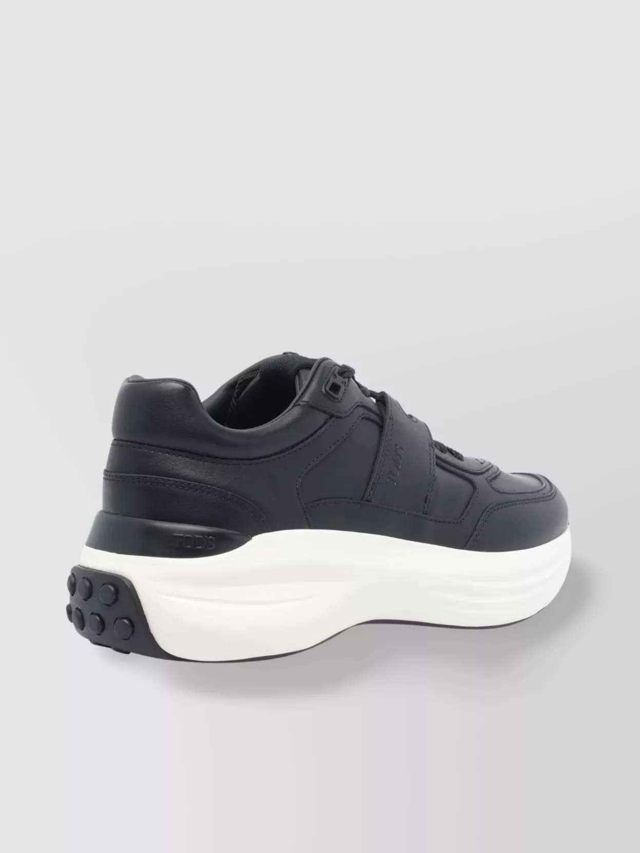 Tod's Low Top Leather Sneakers