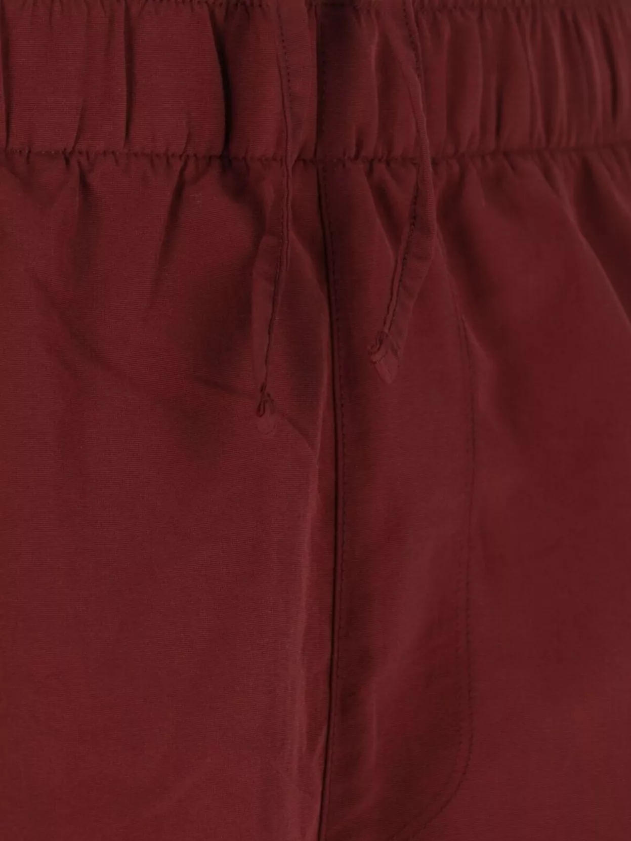 The North Face Straight Elastic Waistband Shorts With Back Zip Pocket
